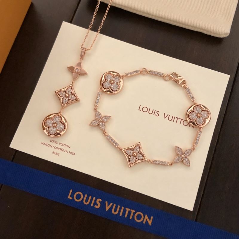 Louis Vuitton Necklaces